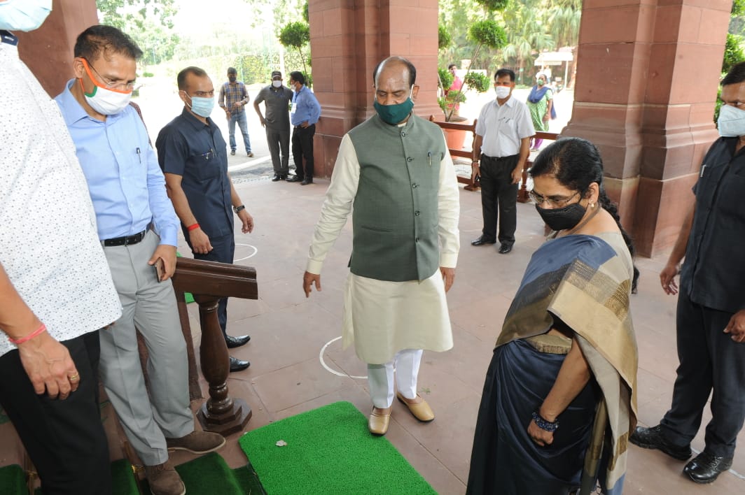  Lok Sabha Speaker Shri Om Birla inspecting preparations for Monsoon S...